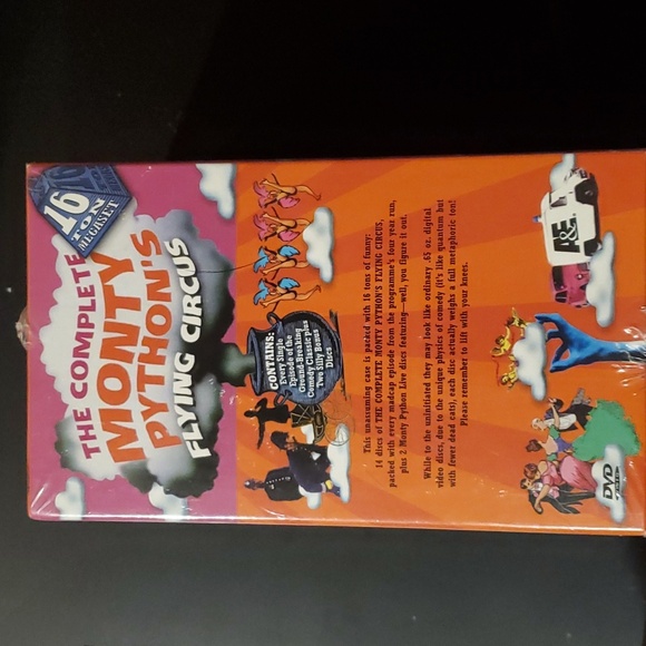 The Complete Monty Python's Flying  Circus 16 Ton Megaset DVD collection NEW - Picture 4 of 8
